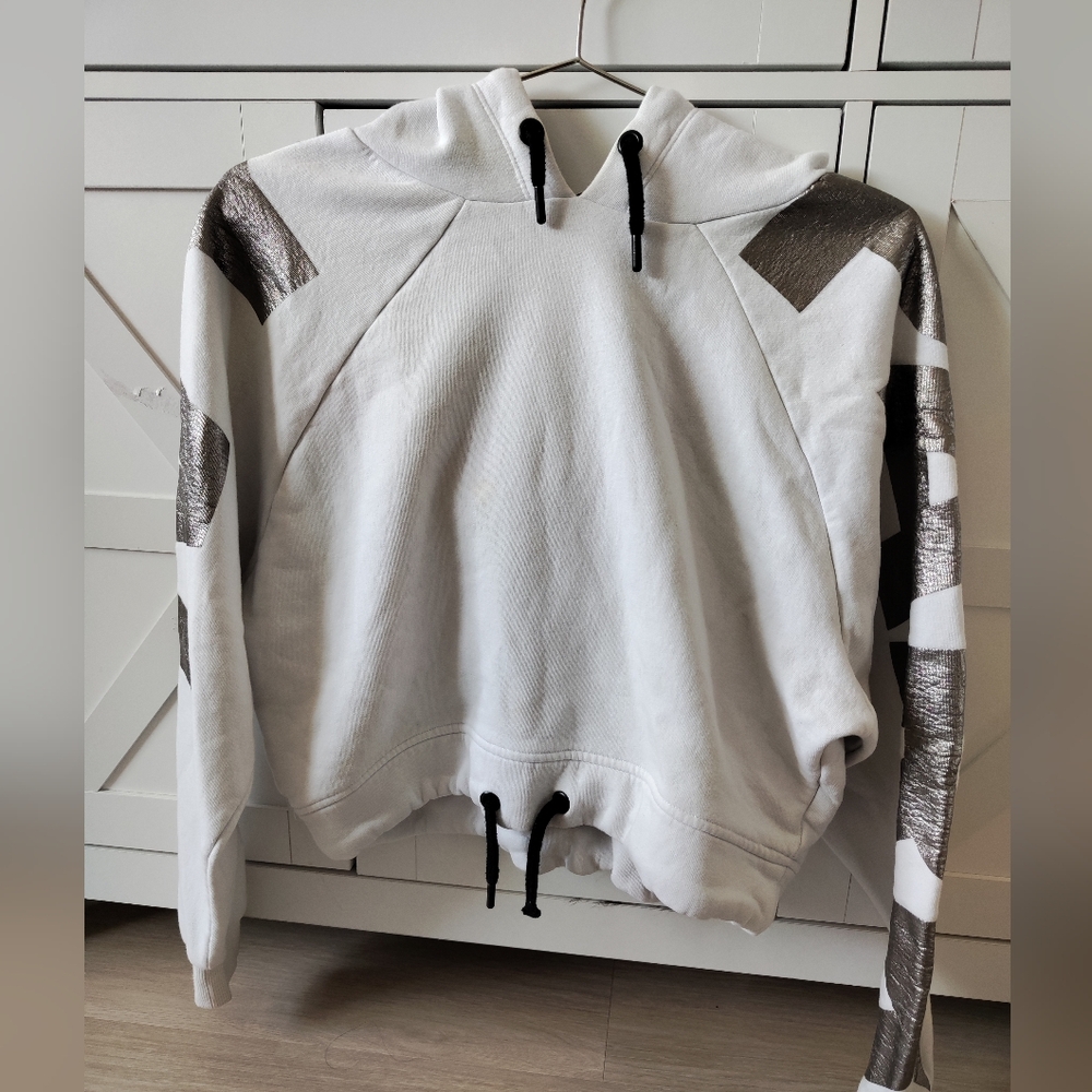 IVY PARK by Rihanna White and Silver Crop Hoodie